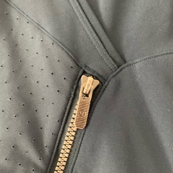 Limited Edition LuluLemon zip up Jacket - Picture 5 of 8